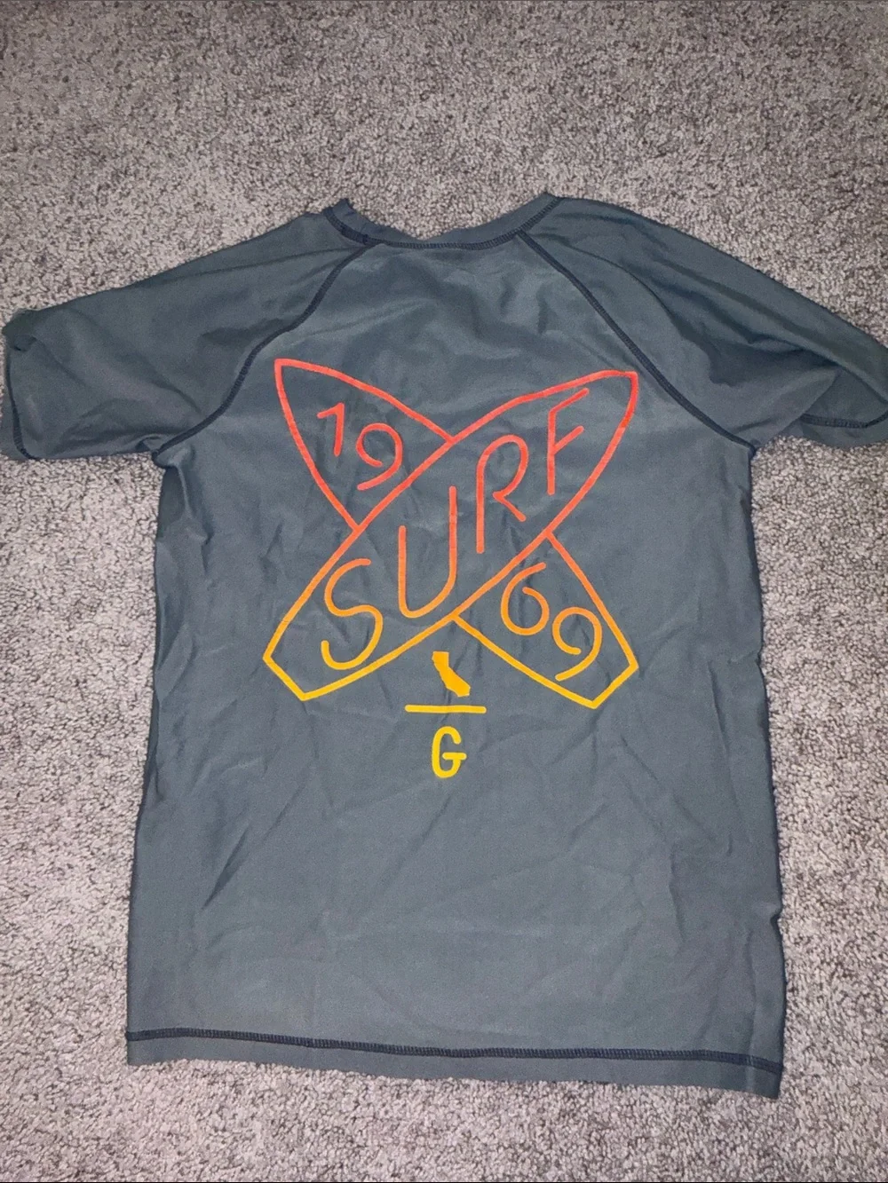GAP Gray Surf Graphic Boy’s Short-Sleeve Rash Guard